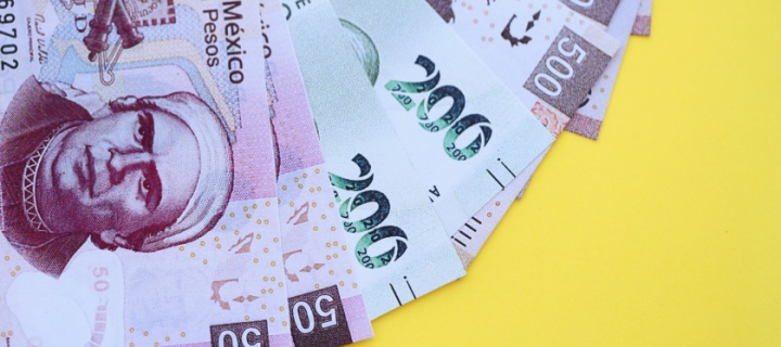 Pesos Mexicanos. Aseguranza de Auto para Mexico.